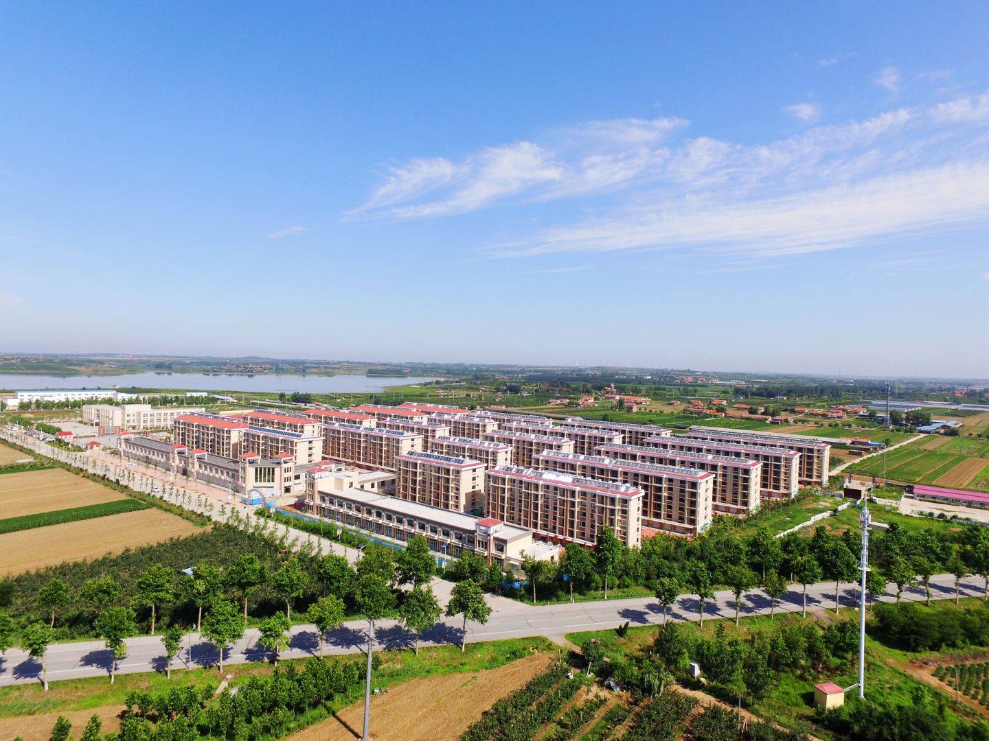 开云网页版莱西平度公司河头店镇龙泉湖社区项目实景图01_compressed